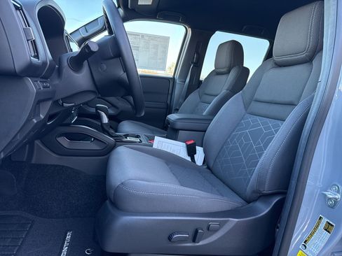 New 2026 Nissan Frontier SV w/ Tow Package image 14