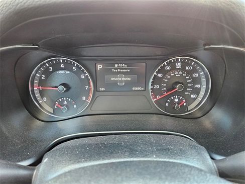 Used 2024 Kia Forte LXS image 18