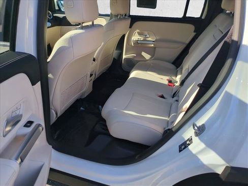 Certified 2025 Mercedes-Benz GLB 250 image 21