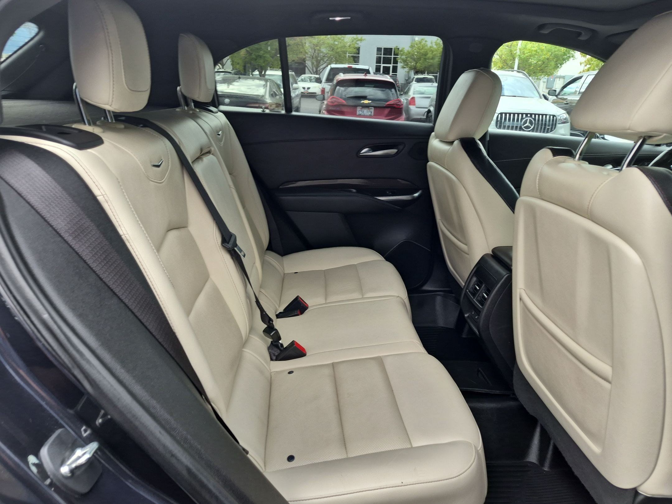 Used 2023 Cadillac XT4 Sport AWD/4WD image 27