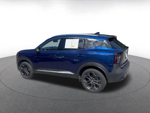 Used 2026 Nissan Kicks SR FWD image 8