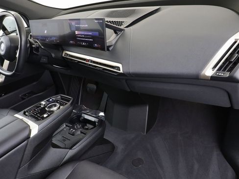 Used 2025 BMW iX xDrive50 image 22