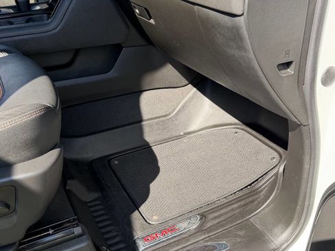 Used 2022 GMC Sierra 1500 AT4 w/ AT4 Premium Package AWD/4WD image 44
