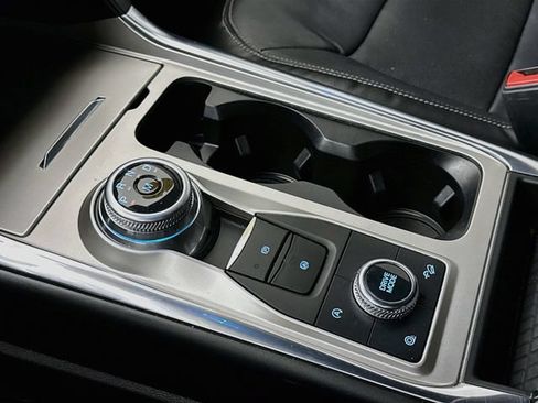 Used 2020 Ford Explorer Limited AWD/4WD image 18