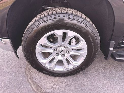 Used 2025 Chevrolet Silverado 1500 LTZ image 34