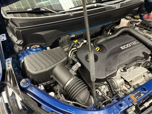 Used 2022 Chevrolet Equinox RS image 36