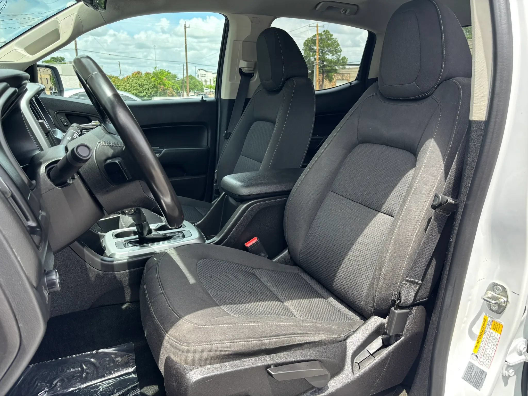 Used 2016 Chevrolet Colorado LT w/ LT Convenience Package RWD image 19