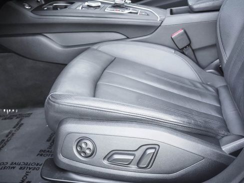 Used 2019 Audi A4 2.0T Premium image 11