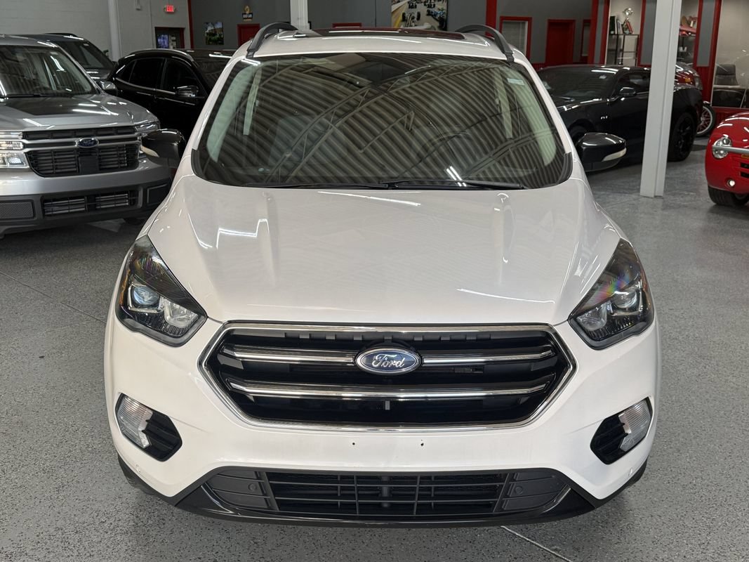 Used 2019 Ford Escape Titanium AWD/4WD image 9