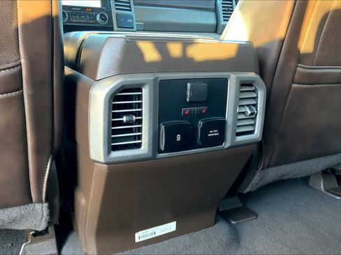 Used 2019 Ford F250 Limited image 33