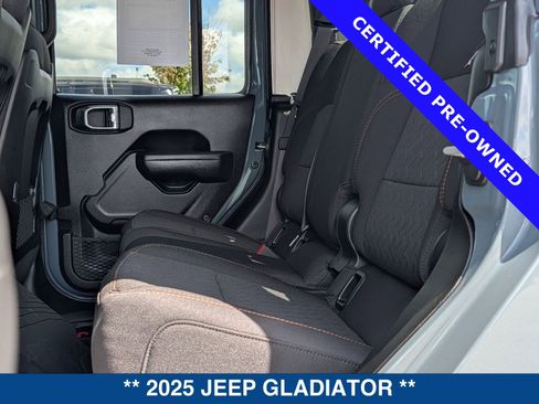 Used 2025 Jeep Gladiator Mojave w/ Safety Group image 17