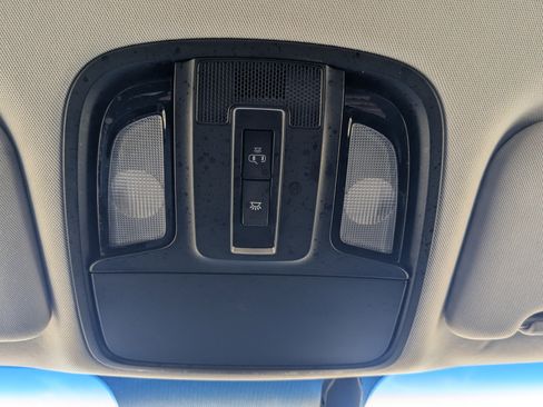 Used 2018 Kia Sorento LX image 27