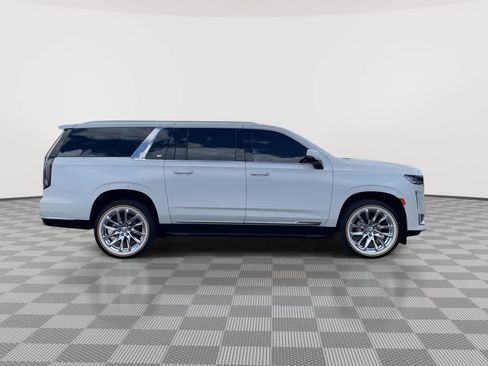 Used 2023 Cadillac Escalade ESV Premium Luxury w/ LPO, Floor Liner Package AWD/4WD image 9