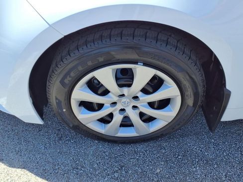Used 2024 Toyota Corolla LE FWD image 28