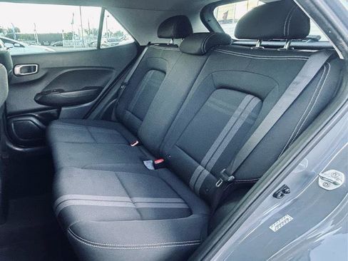 Used 2022 Hyundai Venue SEL w/ Cargo Package FWD image 10