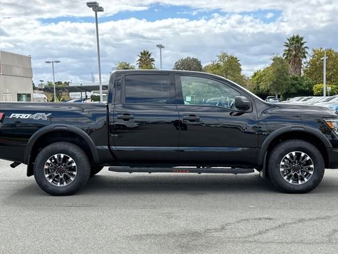 Used 2024 Nissan Titan PRO-4X w/ Off Road Protection Package image 3