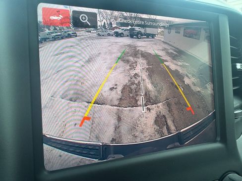 Used 2022 RAM 1500 Laramie AWD/4WD image 18