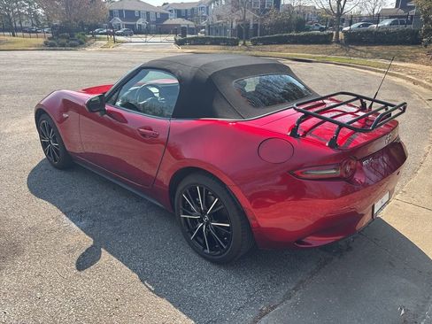 Used 2024 MAZDA MX-5 Miata Grand Touring w/ Weather Package image 3