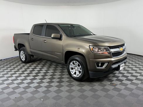 Used 2016 Chevrolet Colorado LT w/ LT Convenience Package RWD image 7
