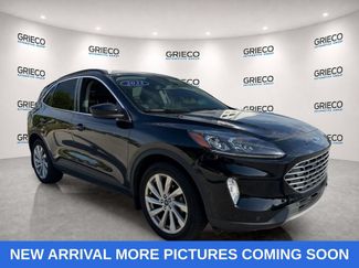 Used 2022 Ford Escape Titanium w/ Titanium Elite Package AWD/4WD video 1