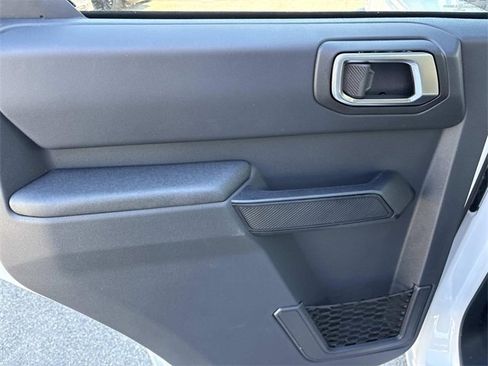 New 2025 Ford Bronco 4-Door image 18