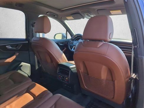 Used 2021 Audi Q7 2.0T Premium Plus w/ Executive Package image 18