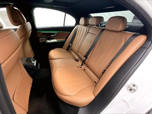 Used 2026 Mercedes-Benz E 350 Sedan image 18