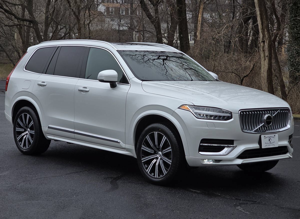 Used 2024 Volvo XC90 B5 Core w/ Climate Package AWD/4WD image 8