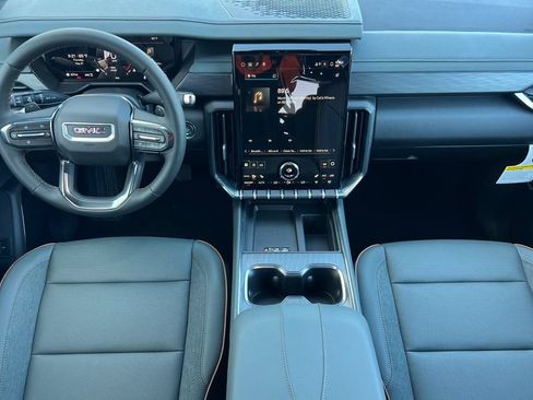 New 2026 GMC Acadia AT4 AWD/4WD image 10