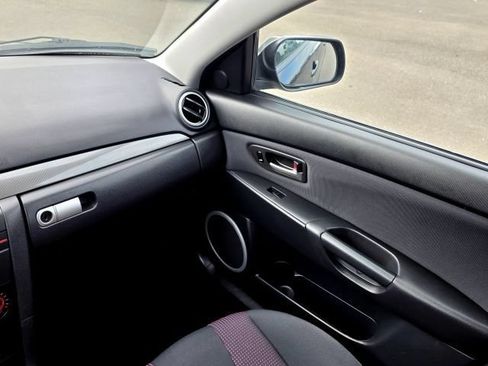 Used 2006 MAZDA MAZDA3 s FWD image 36