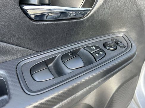 Used 2025 Nissan Versa SV w/ Trunk Package image 23