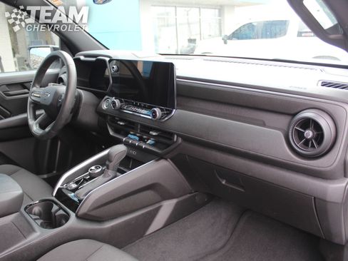 Certified 2024 Chevrolet Colorado Trail Boss w/ Technology Package image 26