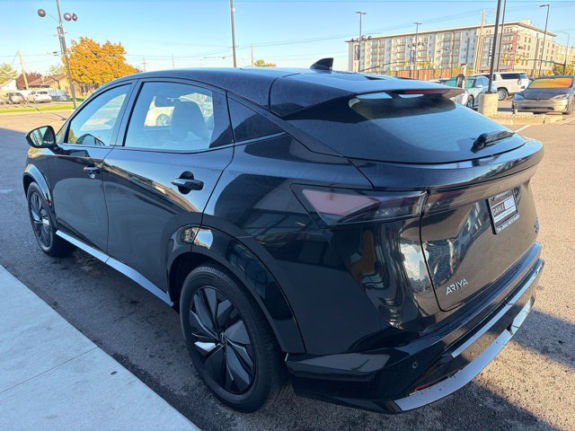 Used 2023 Nissan Ariya AWD image 5