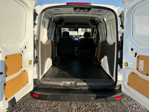 Used 2021 Ford Transit Connect XLT image 20
