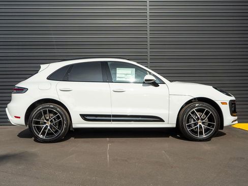 New 2026 Porsche Macan image 8