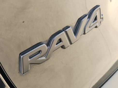 Used 2023 Toyota RAV4 LE FWD image 12