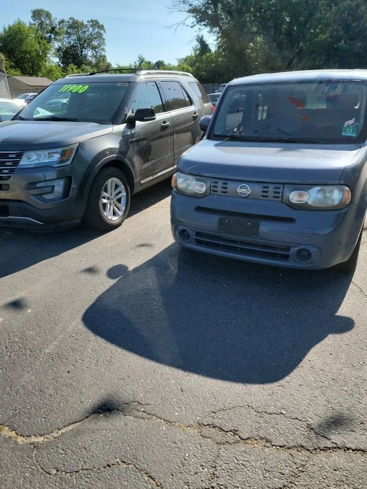 Used 2013 Nissan Cube 1.8 S w/ Interior Designer Pkg FWD image 2