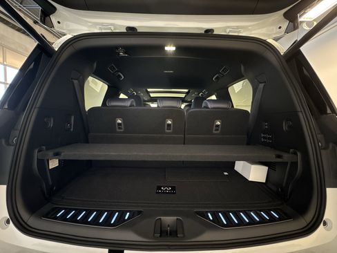New 2026 INFINITI QX80 4WD image 25