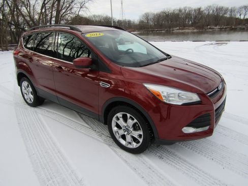 Used 2014 Ford Escape SE w/ Equipment Group 201A image 6