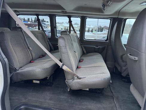 Used 2012 Chevrolet Express 2500 LT w/ LT Preferred Equipment Group image 12