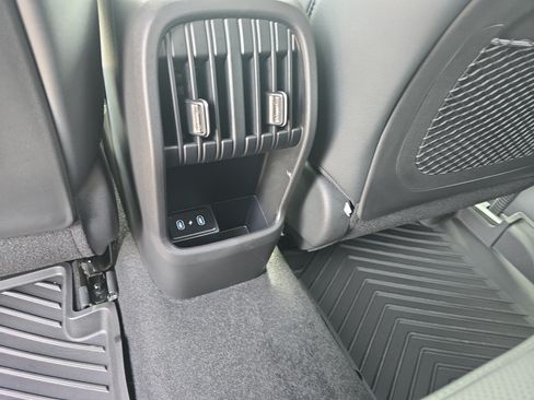 Used 2026 Hyundai Kona SEL Premium FWD image 12