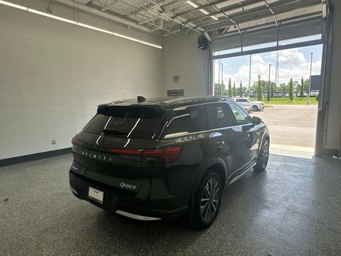 Used 2026 INFINITI QX60 Luxe w/ Cargo Package AWD/4WD image 3