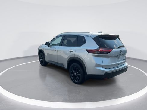 Used 2024 Nissan Rogue SV w/ SV Premium Package AWD/4WD image 7