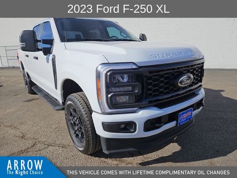 Used 2023 Ford F250 XL w/ STX Appearance Package image 2