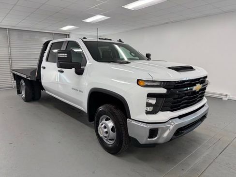 New 2026 Chevrolet Silverado 3500 W/T w/ WT Convenience Package image 3