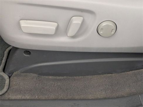 Used 2018 Toyota Sienna XLE w/ XLE Navigation Package image 14