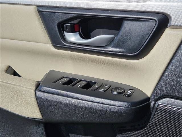 Used 2019 Honda CR-V LX image 11