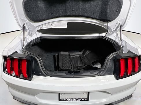 Used 2021 Ford Mustang Coupe image 34