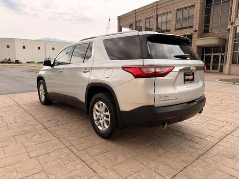 Used 2018 Chevrolet Traverse LT AWD/4WD image 9