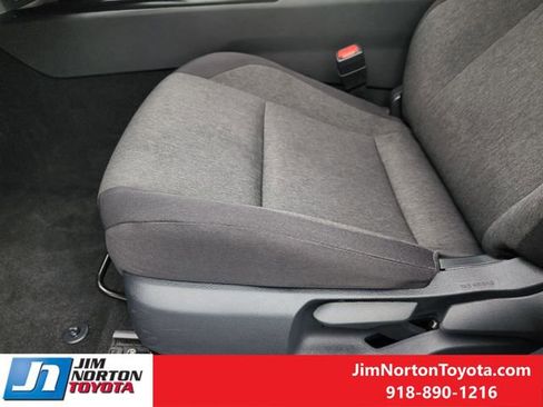 Used 2025 Toyota Camry LE image 25